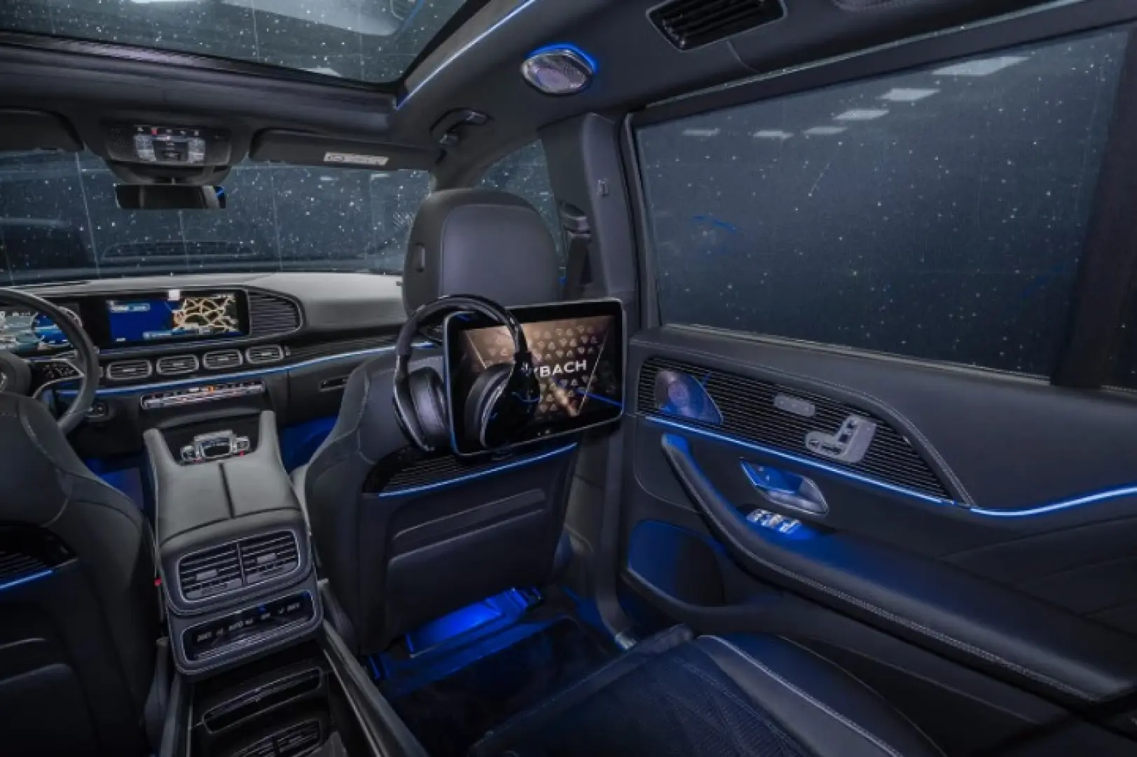 Mercedes GLS 600 Maybach Two-tone First Class FACELIFT