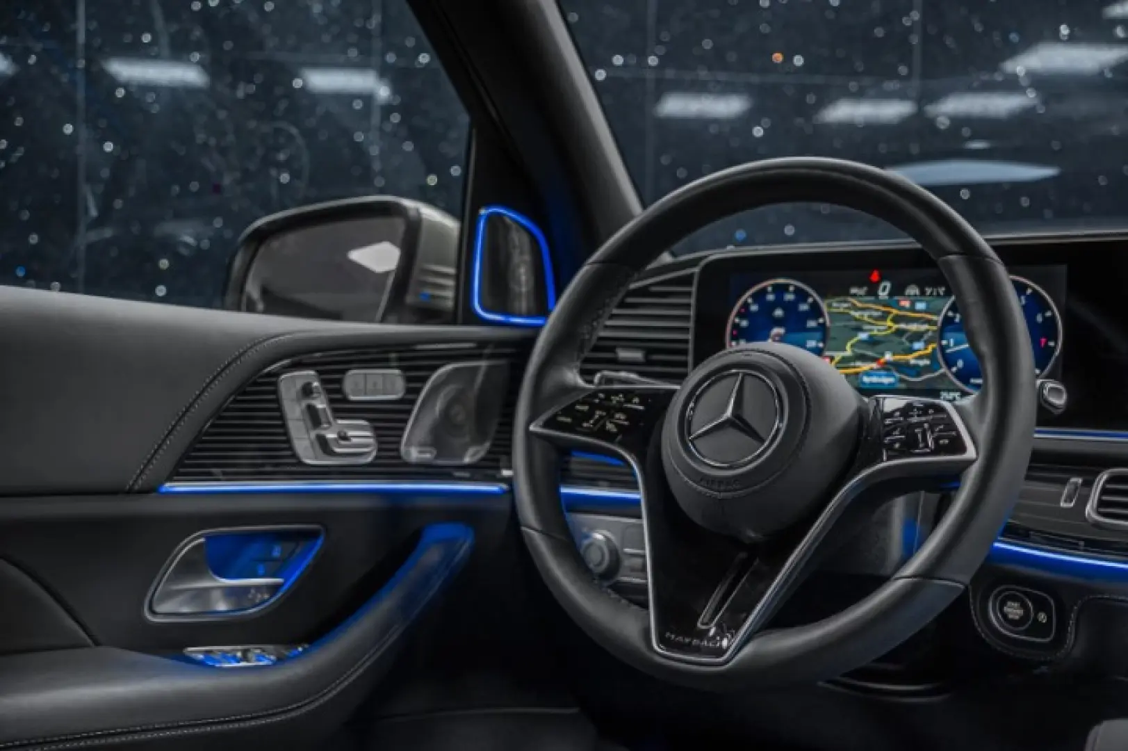 Mercedes GLS 600 Maybach Two-tone First Class FACELIFT