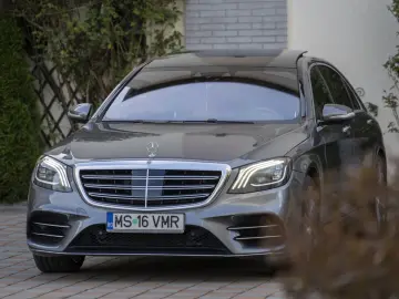Mercedes-Benz S 560