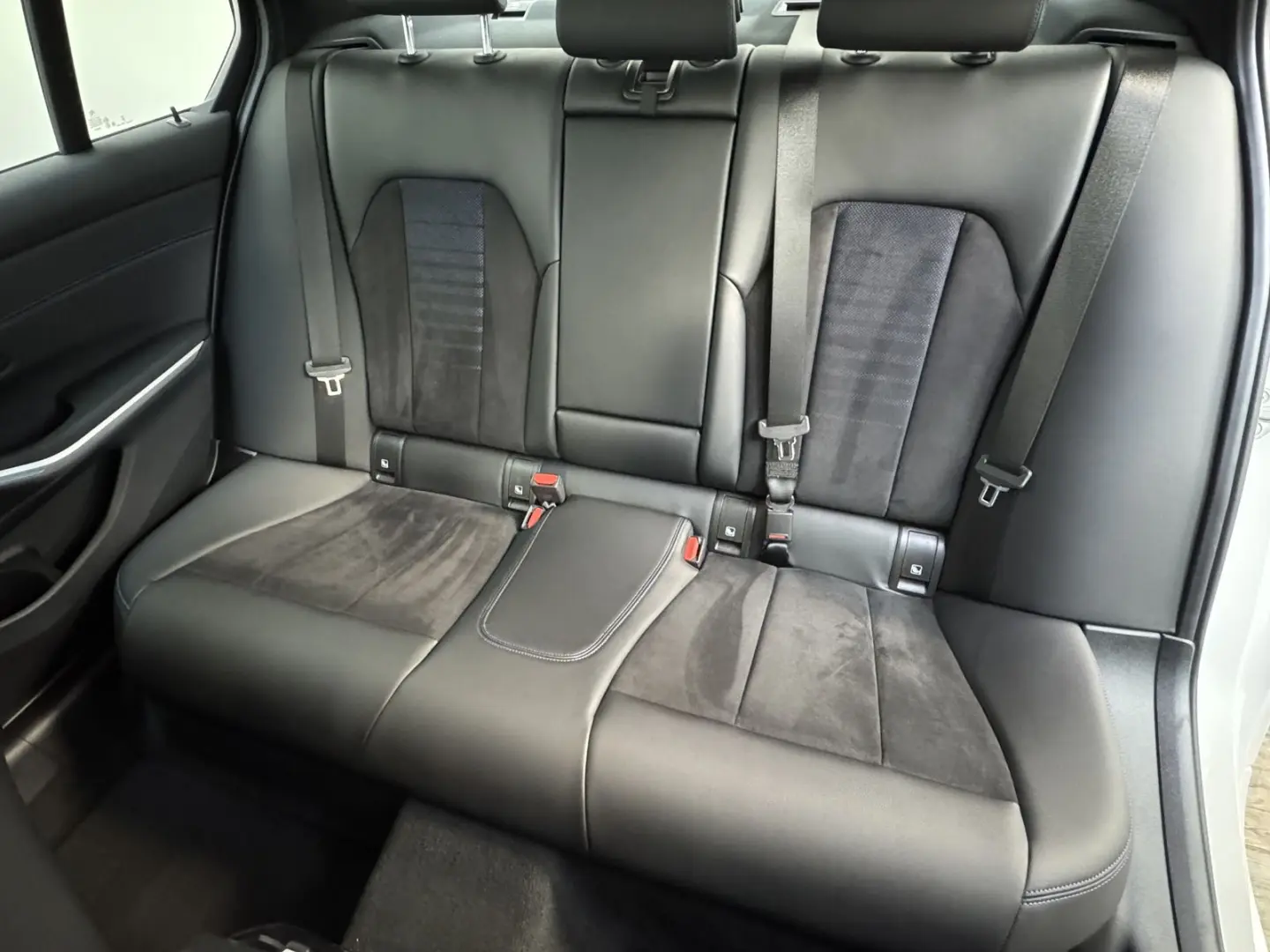 330e M Sportpaket eSitze Kamera Widescreen