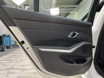 330e M Sportpaket eSitze Kamera Widescreen