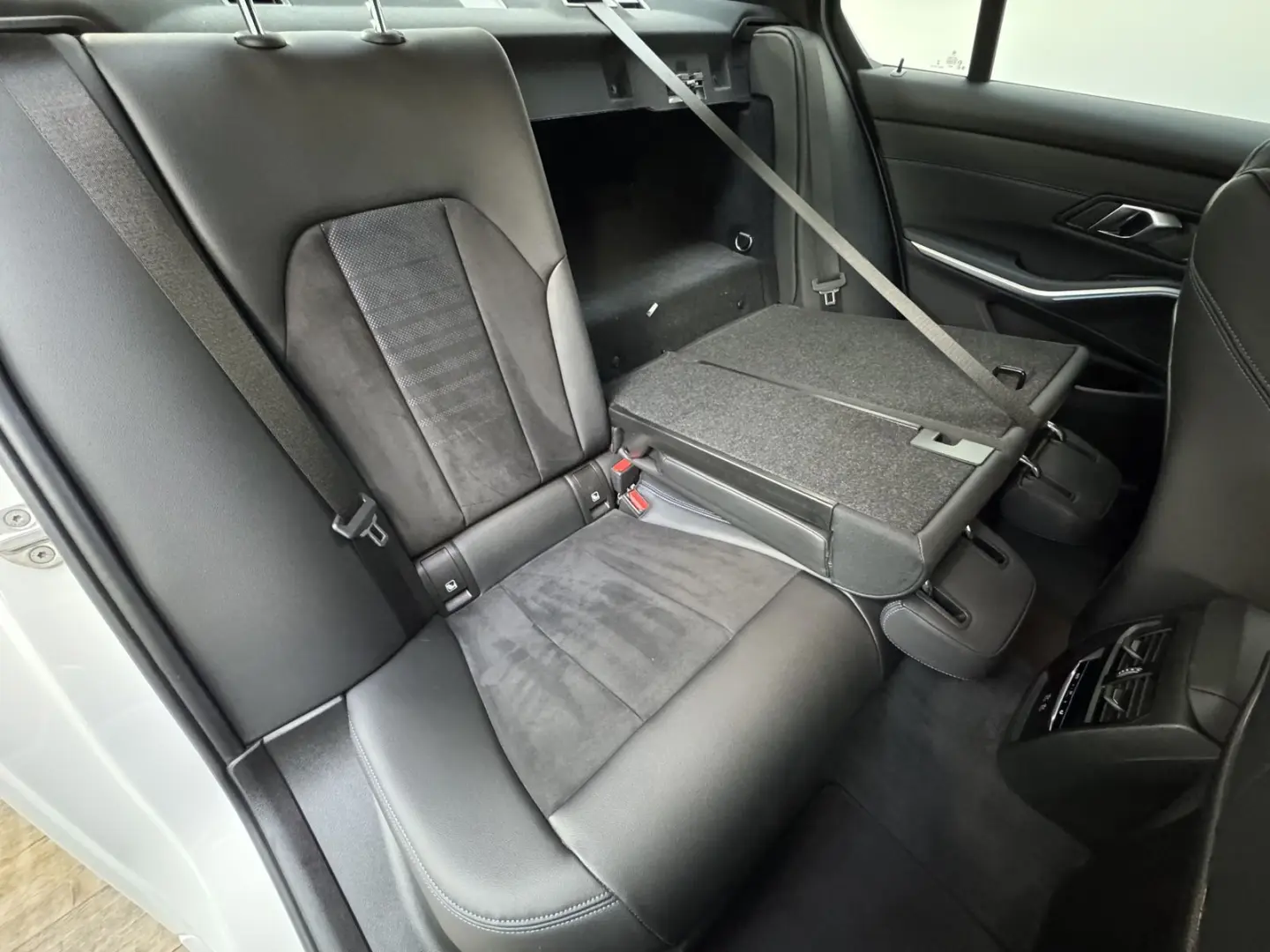 330e M Sportpaket eSitze Kamera Widescreen