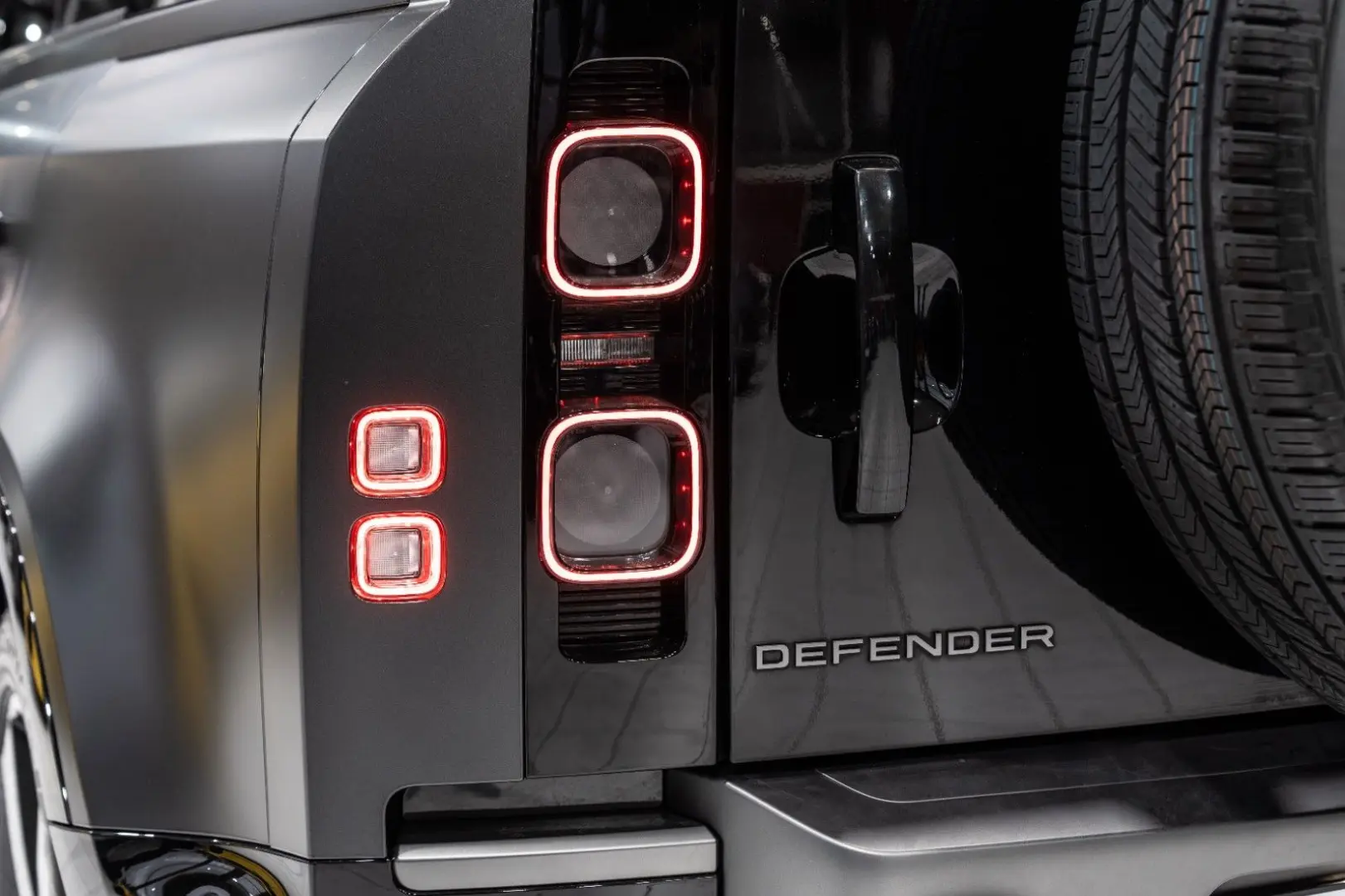 Defender 110 V8 Carpathian Edit. MATRIX MERIDIAN