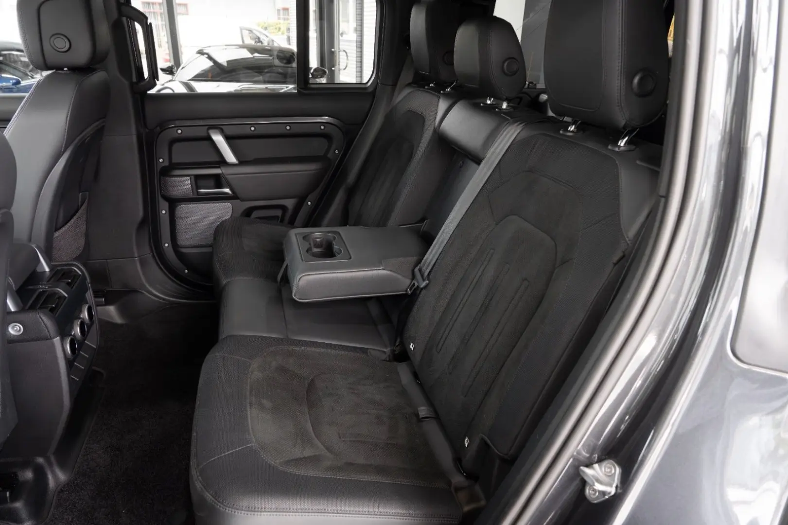 Defender 110 V8 Carpathian Edit. MATRIX MERIDIAN