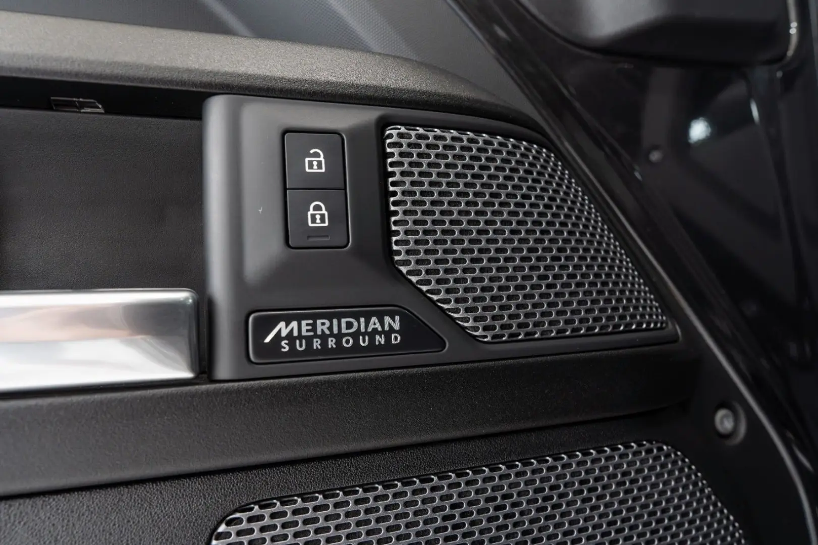 Defender 110 V8 Carpathian Edit. MATRIX MERIDIAN