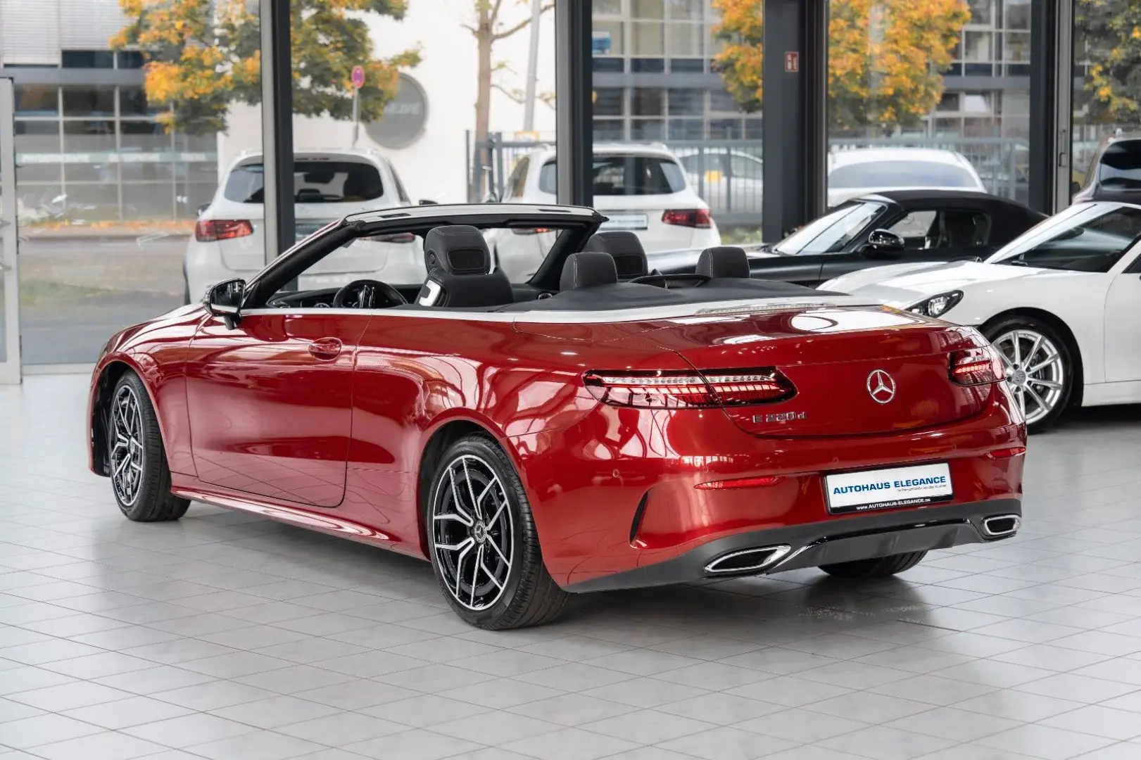 E 220 d Cabrio AMG-LINE NIGHT HEAD.UP LEDER 1.HD