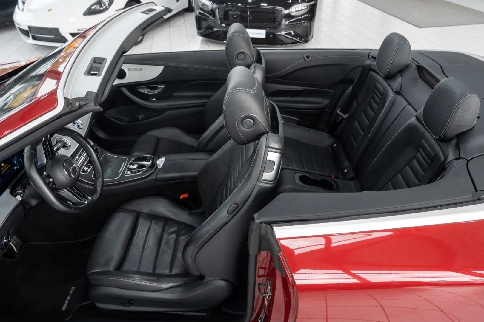 E 220 d Cabrio AMG-LINE NIGHT HEAD.UP LEDER 1.HD