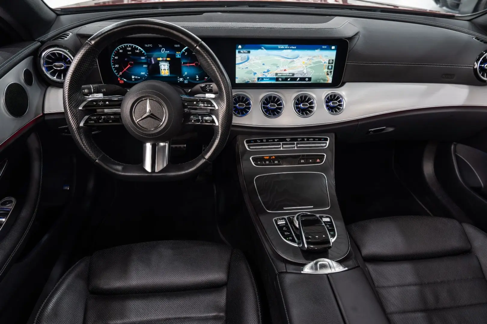 E 220 d Cabrio AMG-LINE NIGHT HEAD.UP LEDER 1.HD