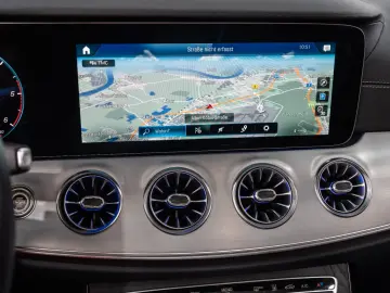 E 220 d Cabrio AMG-LINE NIGHT HEAD.UP LEDER 1.HD