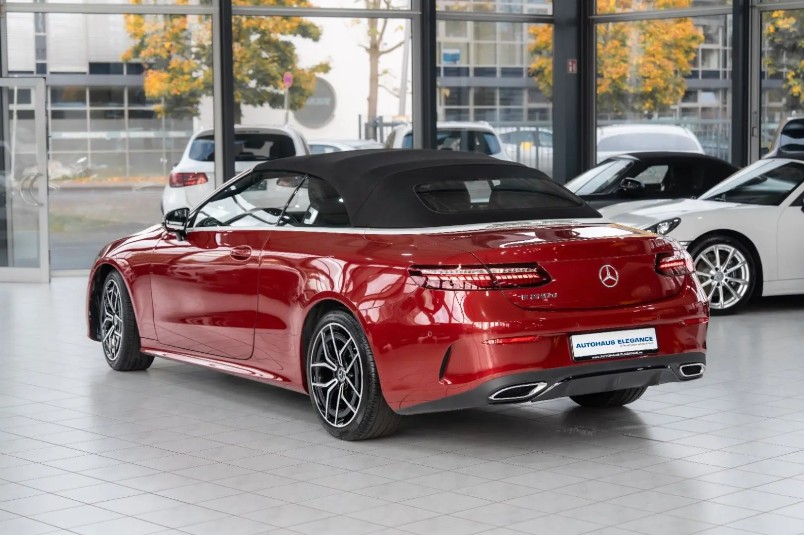 E 220 d Cabrio AMG-LINE NIGHT HEAD.UP LEDER 1.HD