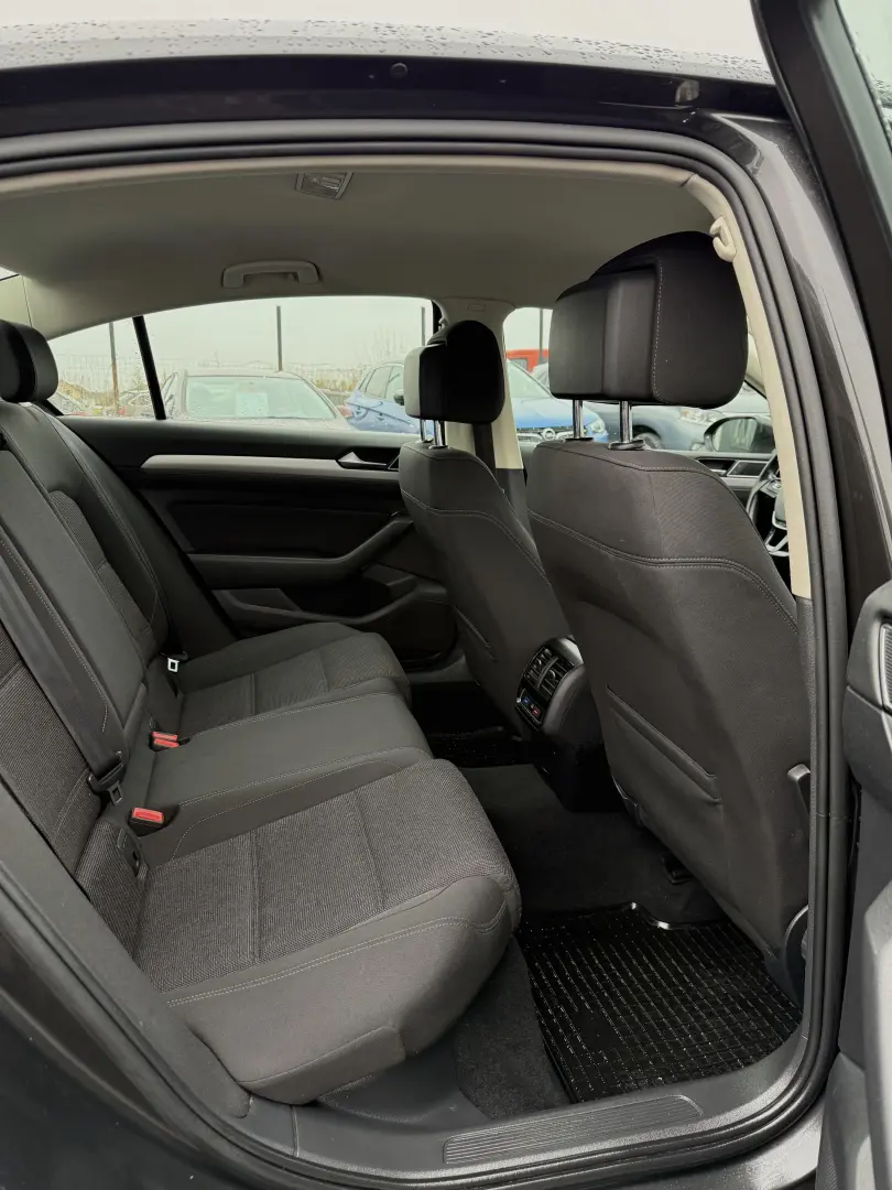 Volkswagen Passat 2.0 TDI DSG Comfortline