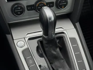 Volkswagen Passat 2.0 TDI DSG Comfortline