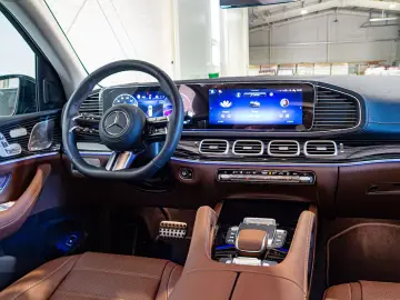 Mercedes-Benz GLS 450d 4M DESIGNO PANO MASSAGE 23