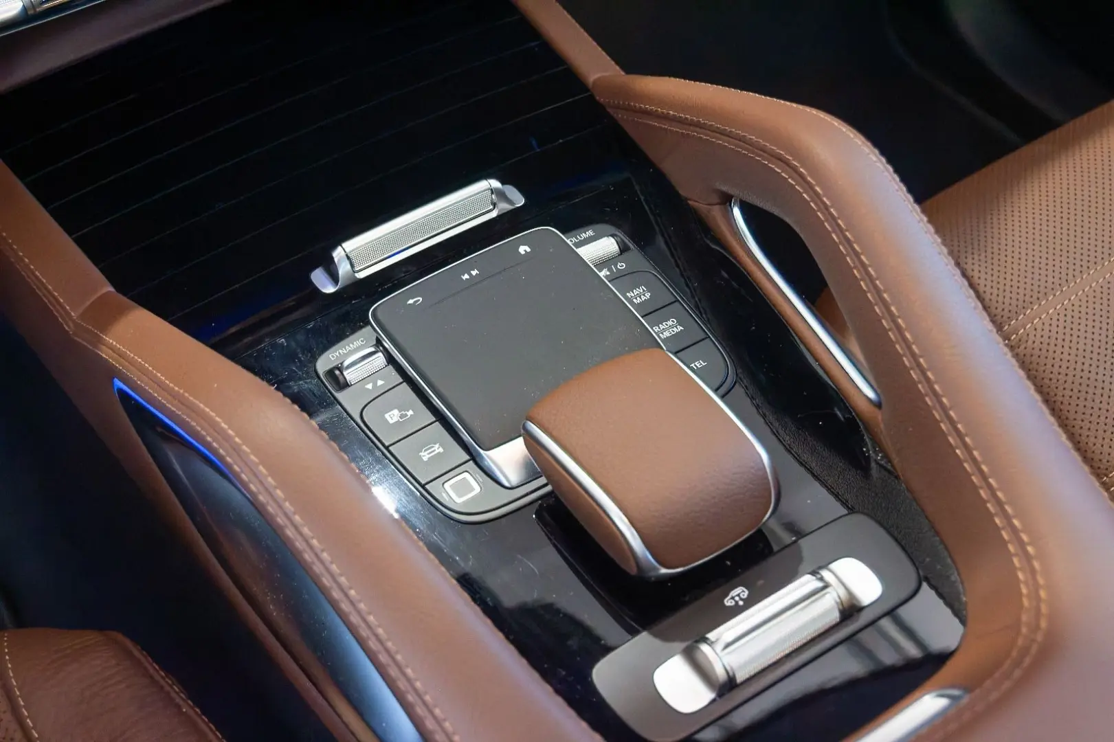 Mercedes-Benz GLS 450d 4M DESIGNO PANO MASSAGE 23