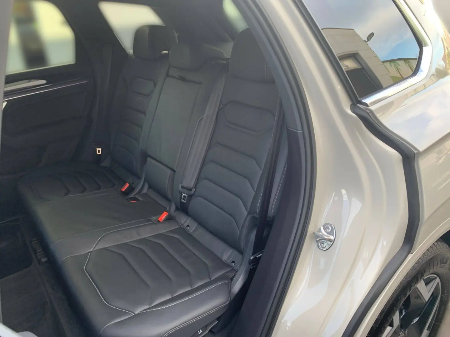 Touareg 3.0 TDI 4M R-LINE IQ.LIGHT AHK LUFT RFK