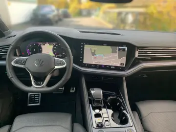 Touareg 3.0 TDI 4M R-LINE IQ.LIGHT AHK LUFT RFK