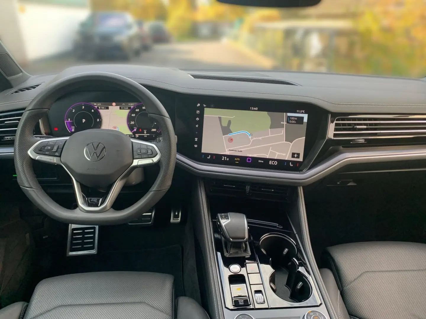 Touareg 3.0 TDI 4M R-LINE IQ.LIGHT AHK LUFT RFK