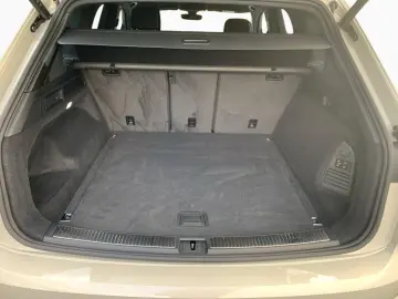 Touareg 3.0 TDI 4M R-LINE IQ.LIGHT AHK LUFT RFK