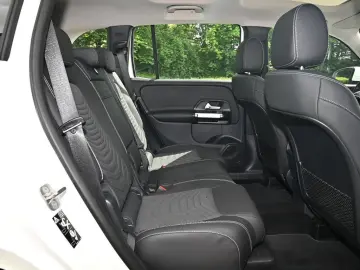 Mercedes-Benz GLB 220 4Matic Progressive Advanced LED Pano