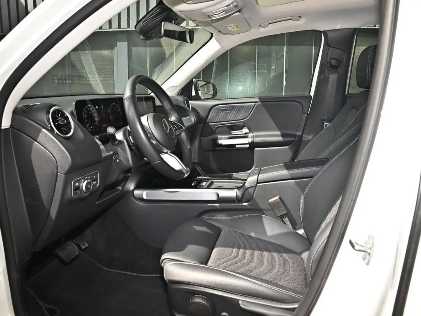 Mercedes-Benz GLB 220 4Matic Progressive Advanced LED Pano