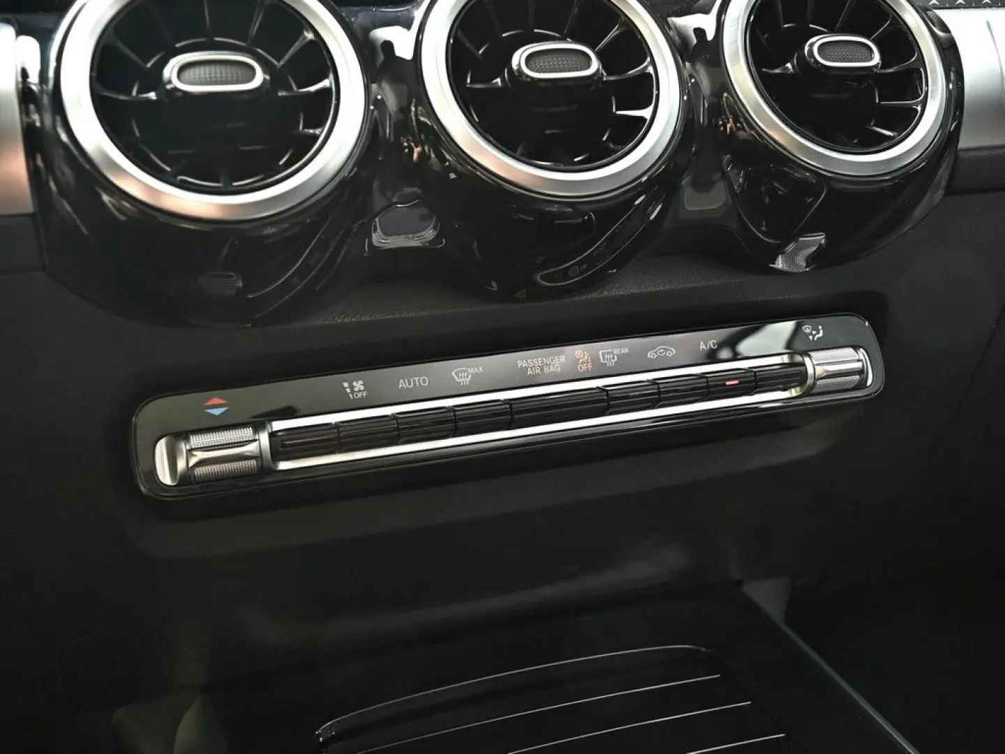 Mercedes-Benz GLB 220 4Matic Progressive Advanced LED Pano