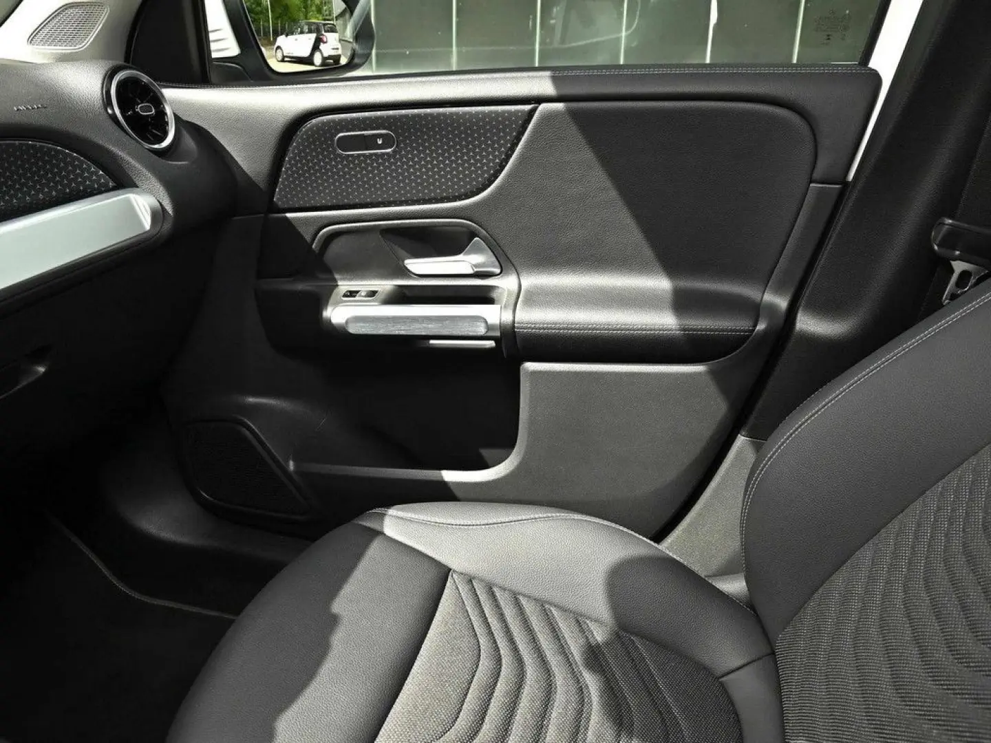 Mercedes-Benz GLB 220 4Matic Progressive Advanced LED Pano