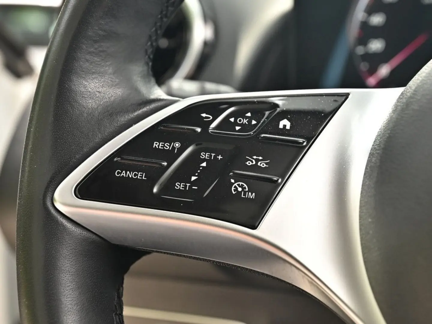 Mercedes-Benz GLB 220 4Matic Progressive Advanced LED Pano