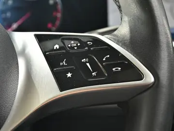 Mercedes-Benz GLB 220 4Matic Progressive Advanced LED Pano