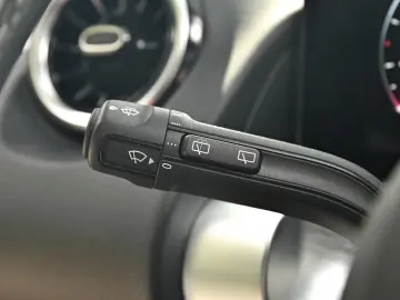 Mercedes-Benz GLB 220 4Matic Progressive Advanced LED Pano