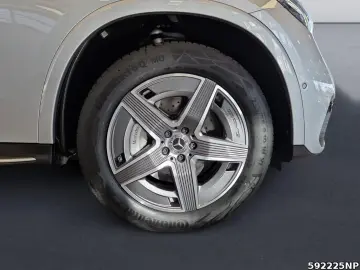 GLC 300 e 4M AMG  Pano AHK 360  HUD DigitalLight