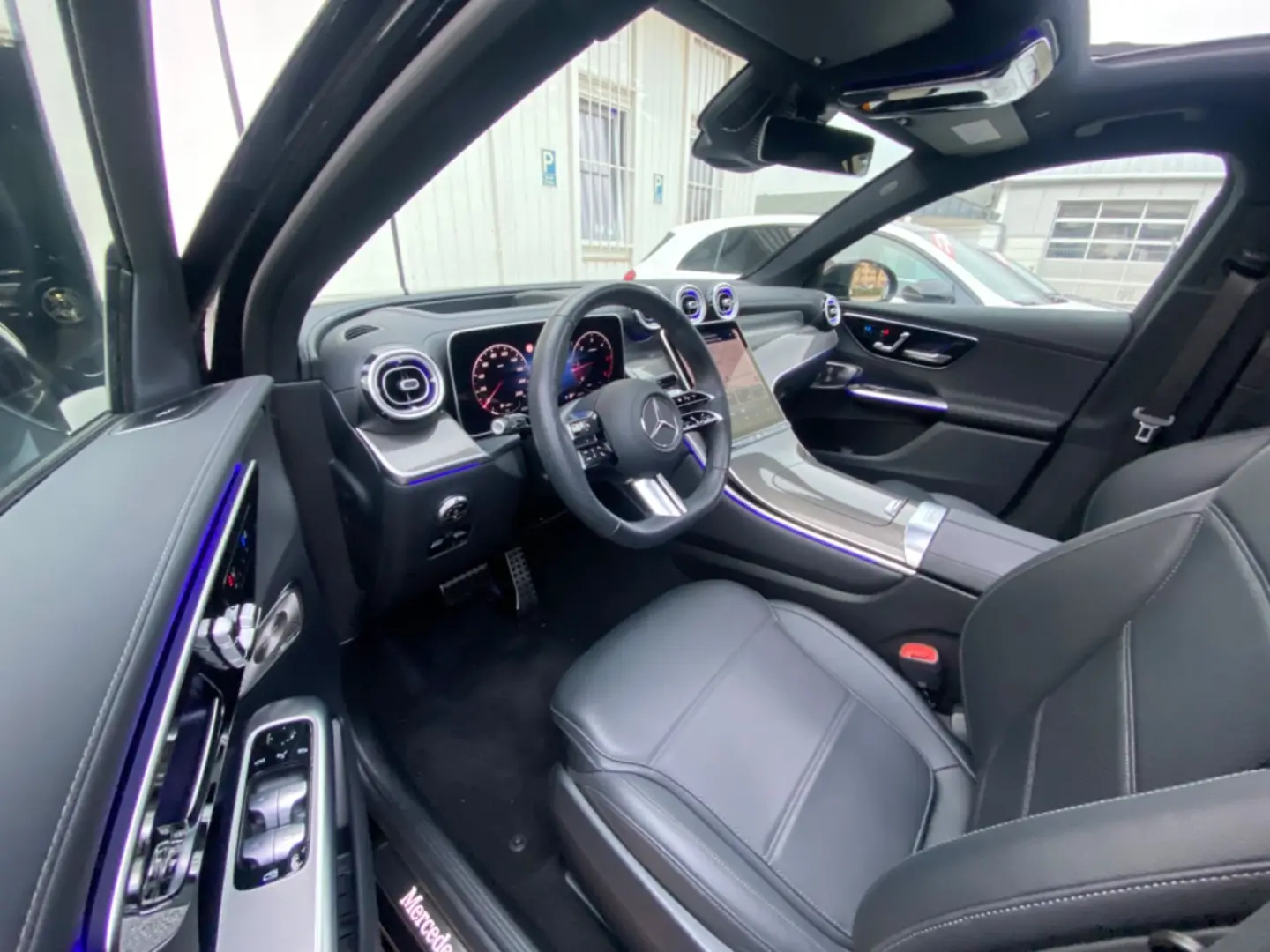 GLC300d AMG Coupe 4M_Massage_Digital_HuD_360_Key