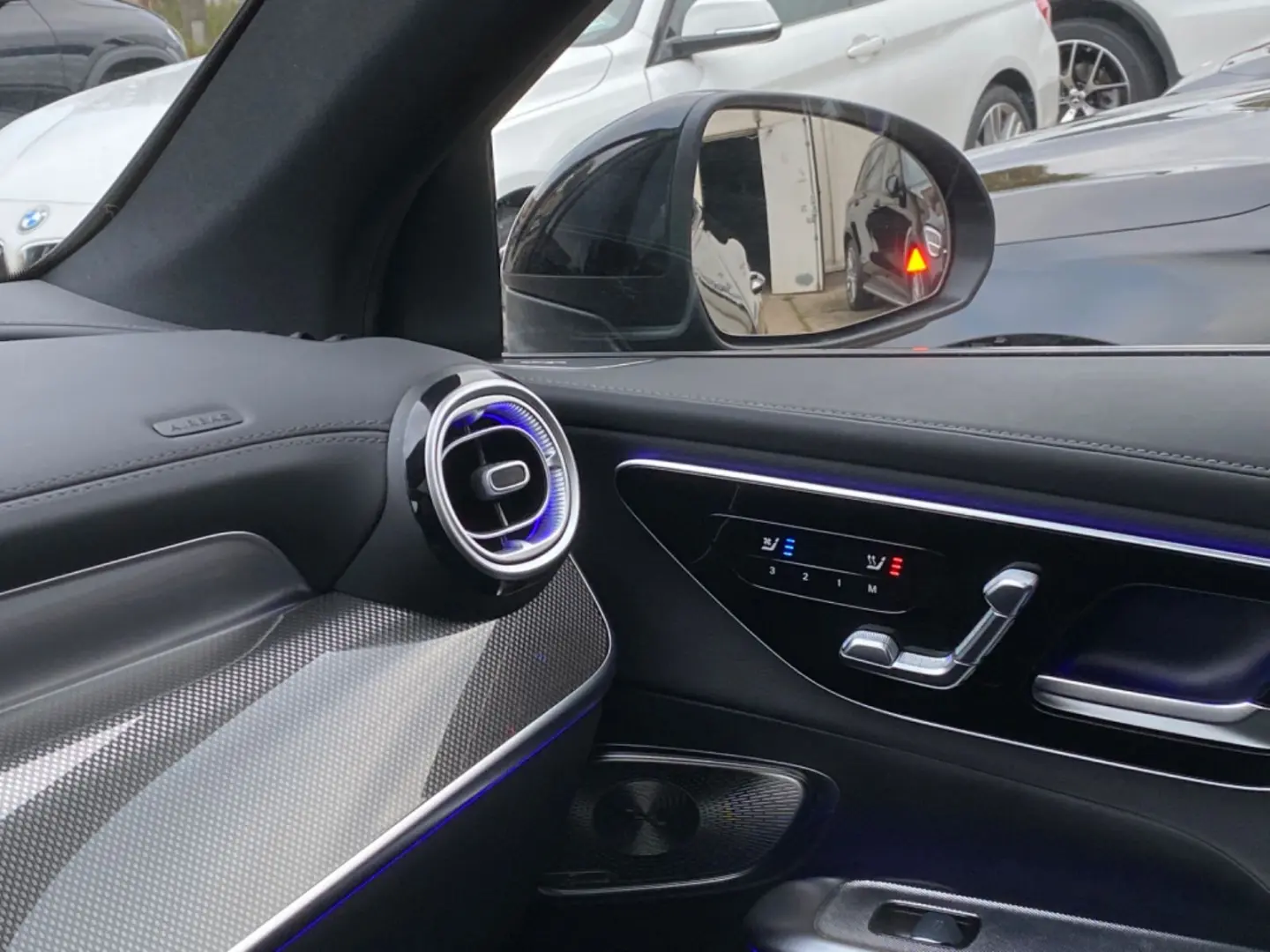 GLC300d AMG Coupe 4M_Massage_Digital_HuD_360_Key