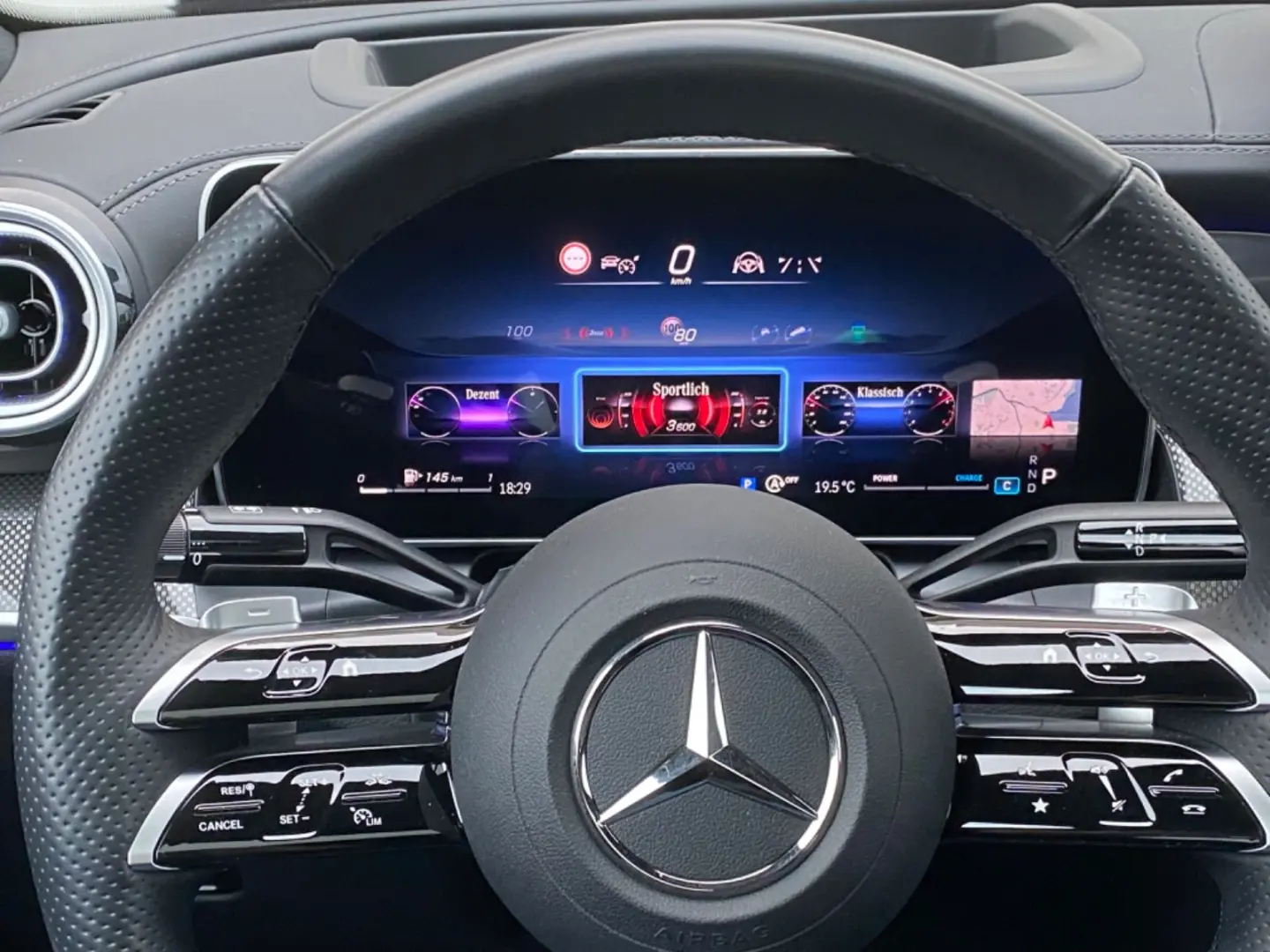 GLC300d AMG Coupe 4M_Massage_Digital_HuD_360_Key