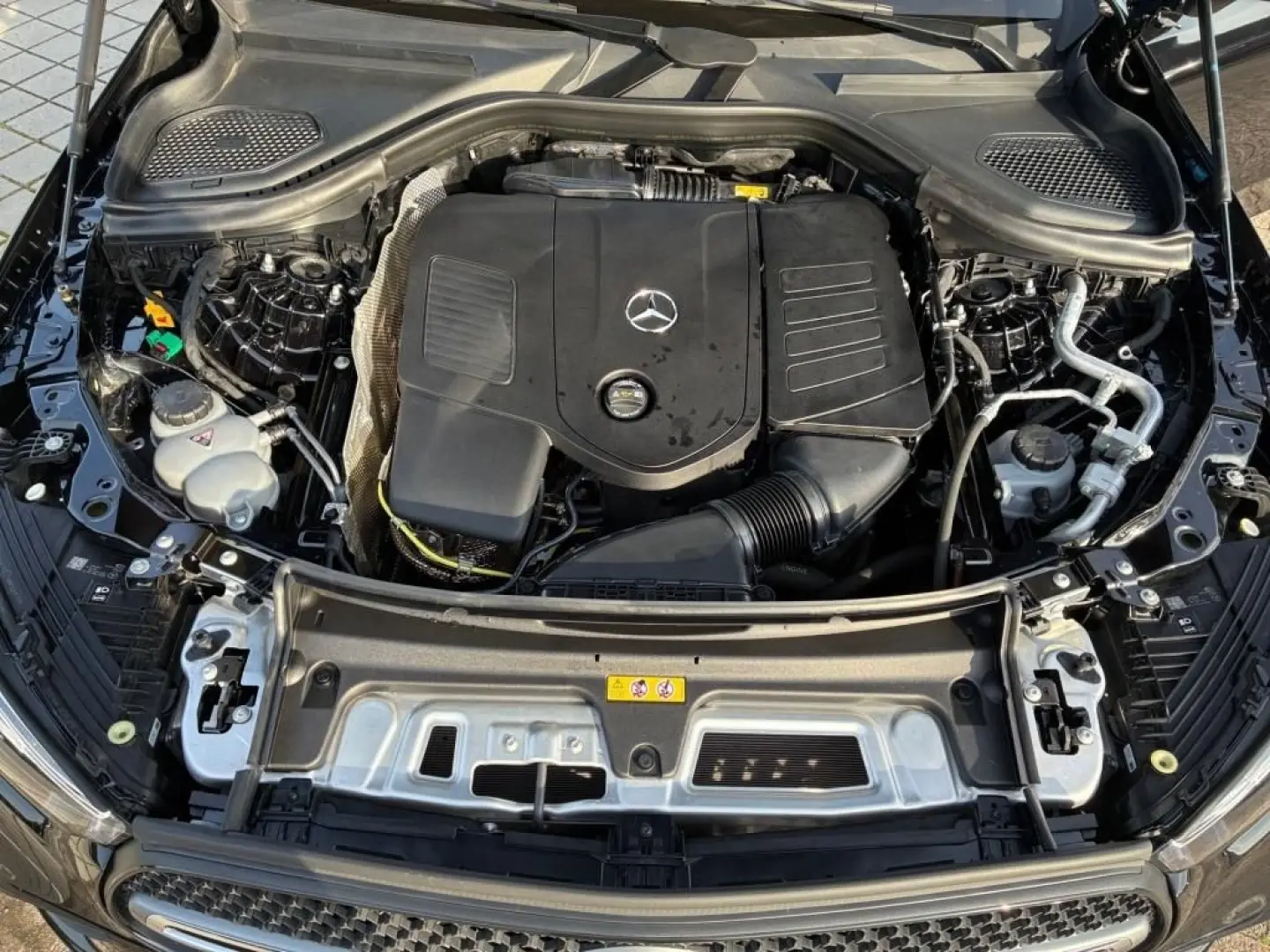 GLC 400 e 4M AMG HUD AHK Pano. Digi.Li. Sitzbel.