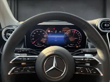 GLC 400 e 4M AMG HUD AHK Pano. Digi.Li. Sitzbel.