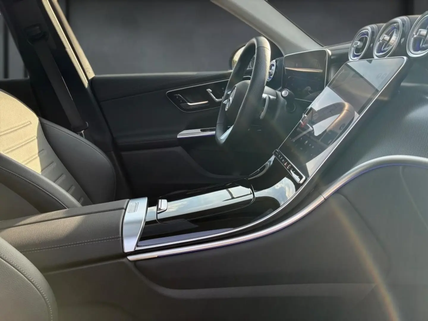 GLC 400 e 4M AMG HUD AHK Pano. Digi.Li. Sitzbel.