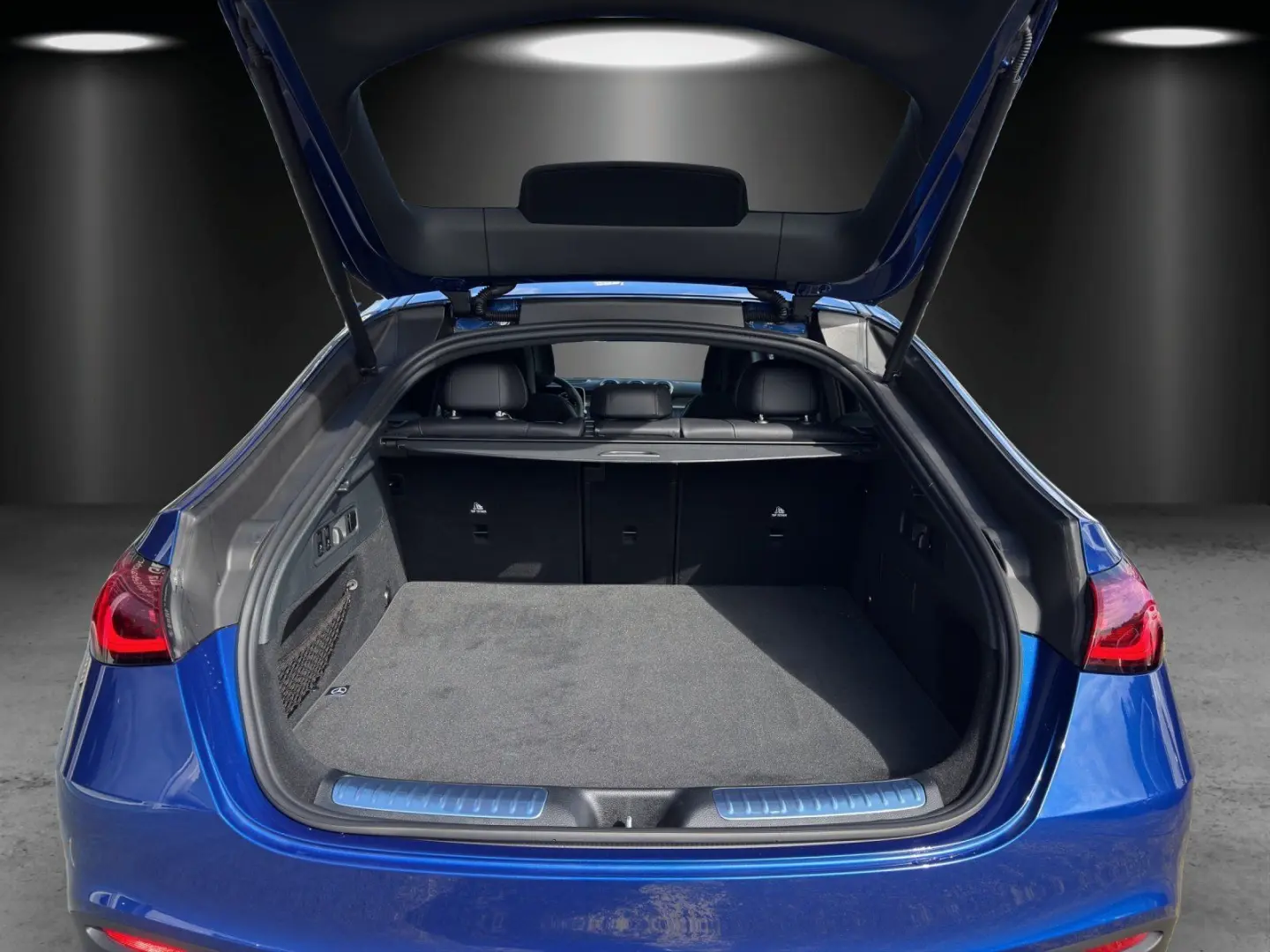 GLC400e Cpé AMG Prem  AIRMATIC Sitzkli AHK DISTR