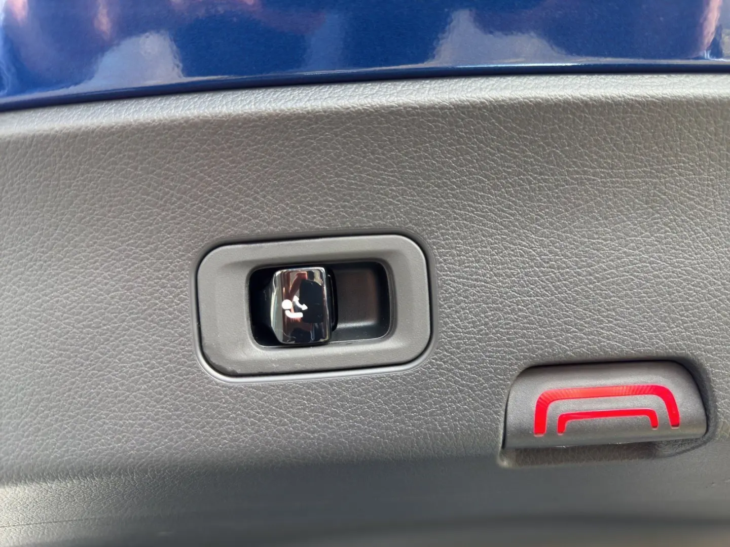 GLC400e Cpé AMG Prem  AIRMATIC Sitzkli AHK DISTR