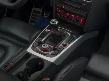 Audi A4 Quattro Spine Panoramic Incalzire Unghi Mort