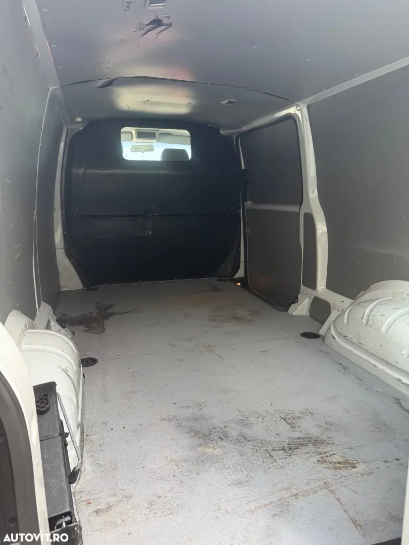 Volkswagen T5 2.0 TDI LUNG 140 CP