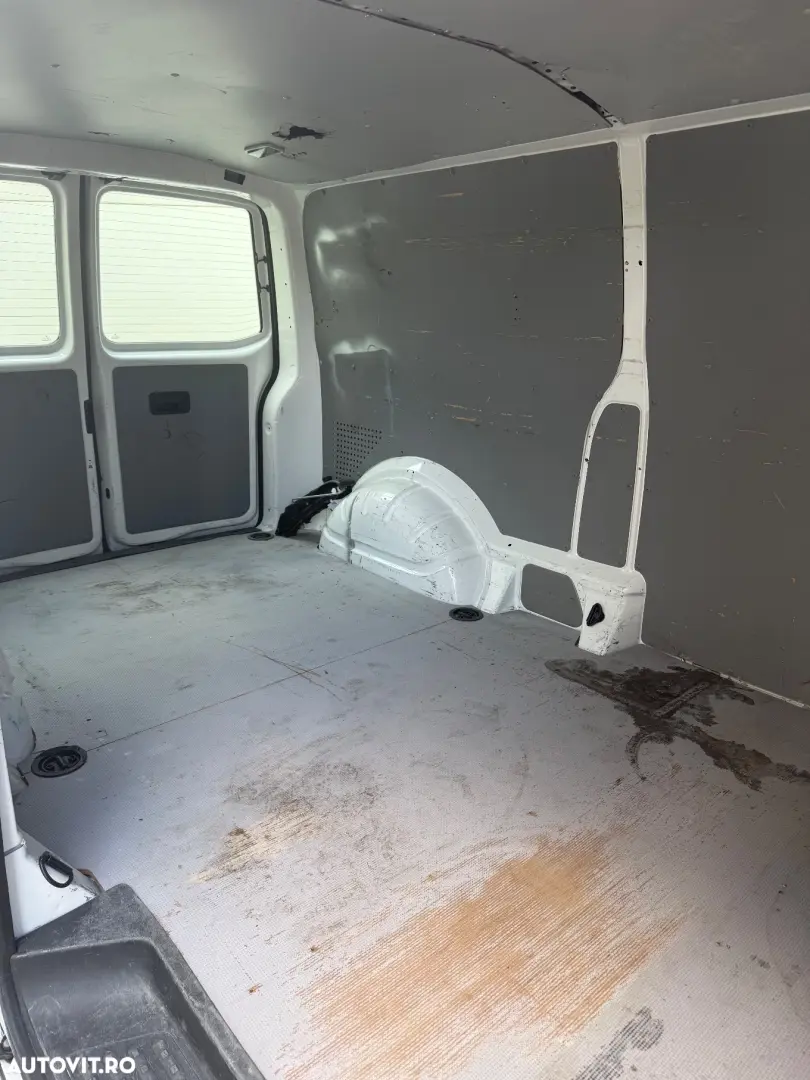 Volkswagen T5 2.0 TDI LUNG 140 CP