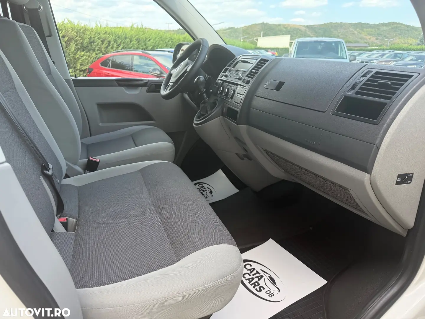 Volkswagen T5 2.0 TDI LUNG 140 CP