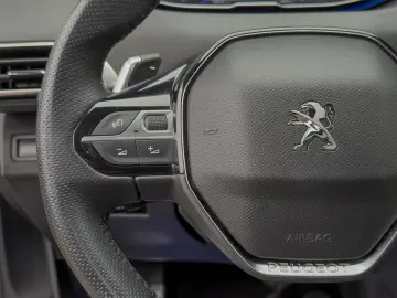 Peugeot 3008 GT Încălzire Panoramic Navi Camera ACC