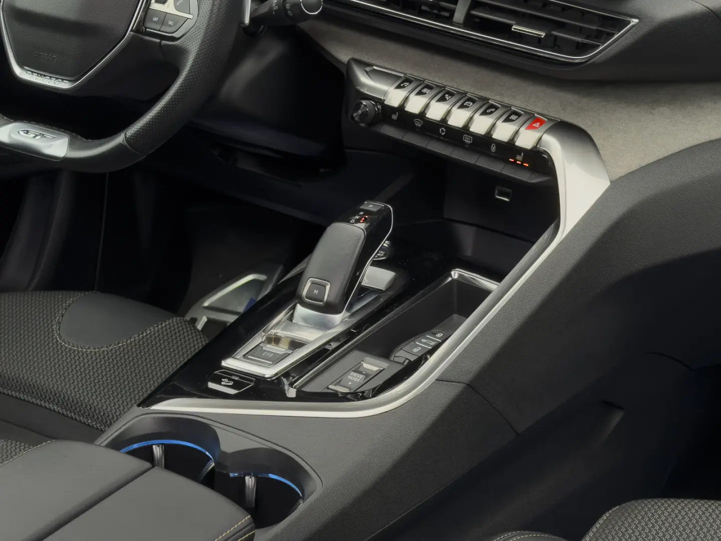 Peugeot 3008 GT Încălzire Panoramic Navi Camera ACC