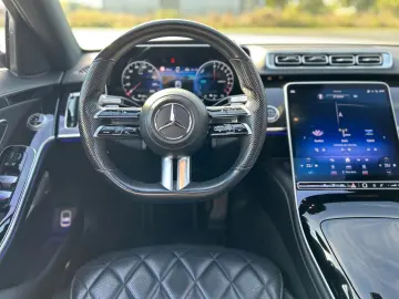 S580e AMG Lang -HUD-Pano-4xBelüSitz-FondTV-360K
