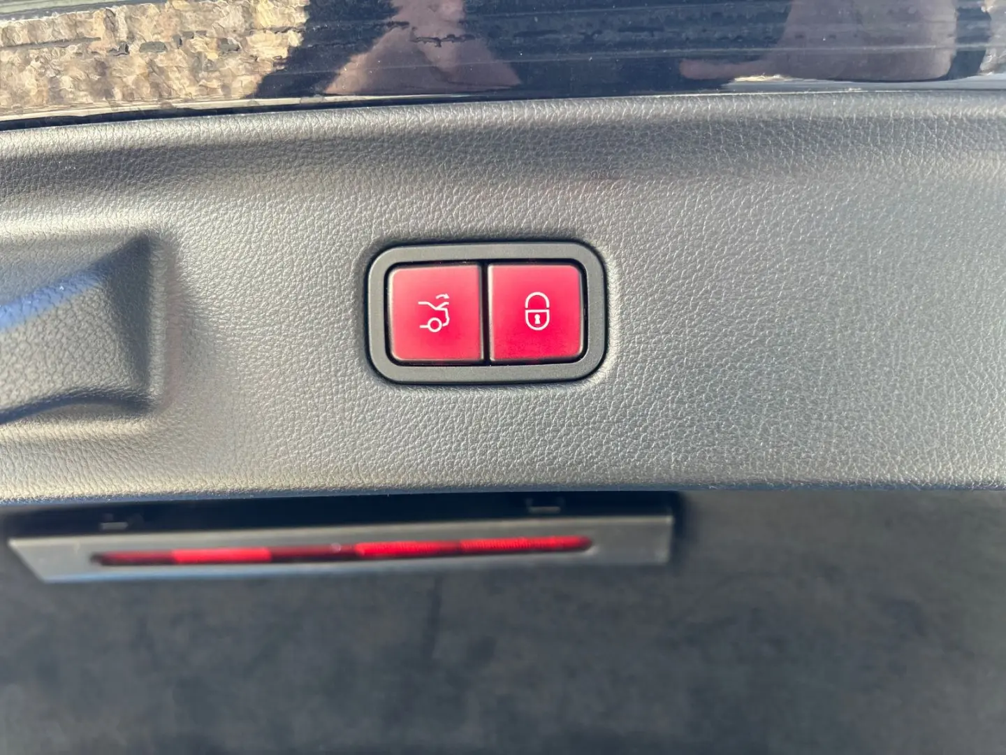 S580e AMG Lang -HUD-Pano-4xBelüSitz-FondTV-360K