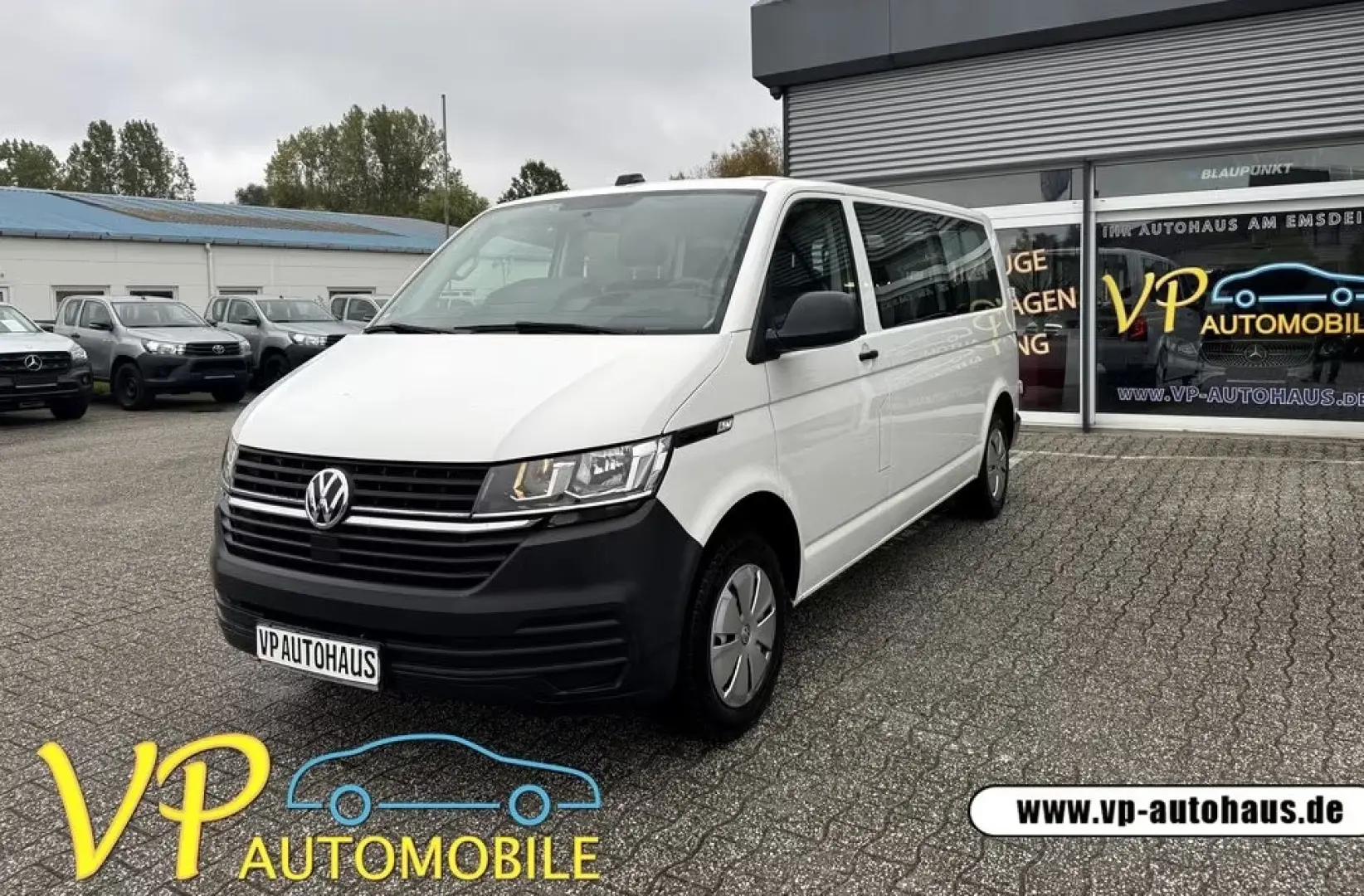 Volkswagen T6 Kombi Lang DSG 8 Sitze Kamera
