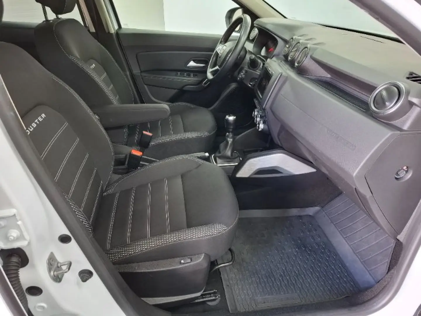 DACIA DUSTER 1.5 Blue dCi 115CP Prestige 4WD