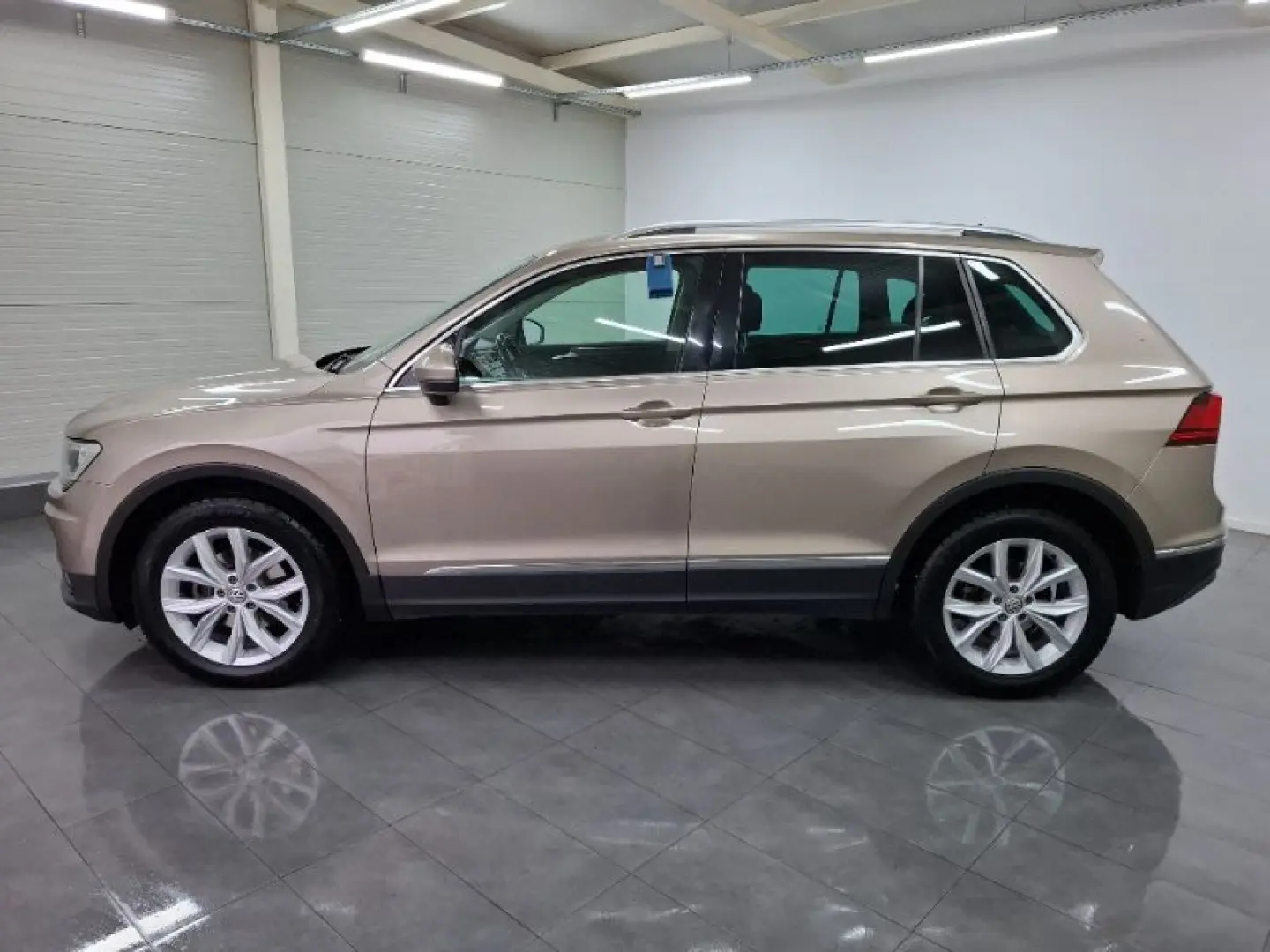 VOLKSWAGEN TIGUAN 2.0 TDI 150CP Comfortline DSG 4Motion