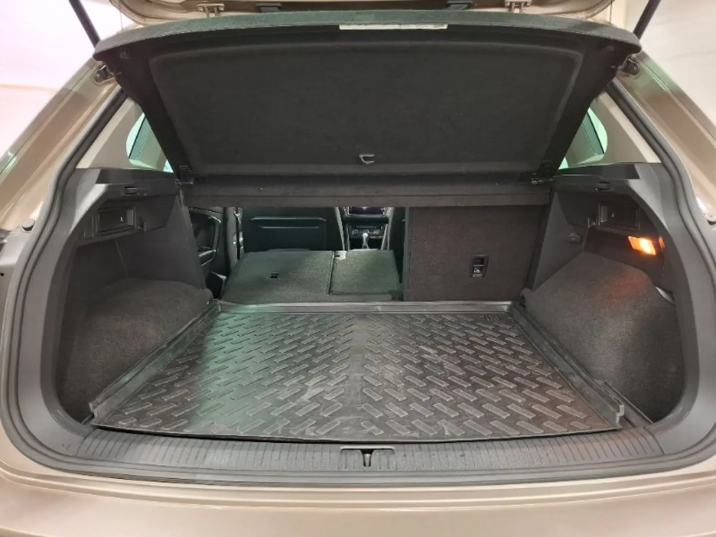 VOLKSWAGEN TIGUAN 2.0 TDI 150CP Comfortline DSG 4Motion